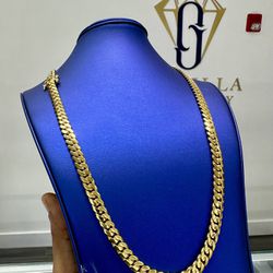 🤝🧑🏼‍🏭8mm 26” Miami Cuban Link 🔗 Chains ⛓️ Plated Gold Over Silver Hefty Gold 14k Shine ✨ Only Here In Downtown Miami 