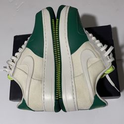 Nike Air Force one the glove Gary Payton Sz 10.5 worn once    Micheal Jordan air retro Undefeated four off white Travis Scott galaxy’s Foamposite bric