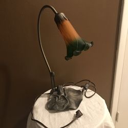 One Lilly table lamp