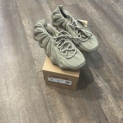Adidas “YEEZY” 450