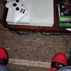 Xbox One S With Games 