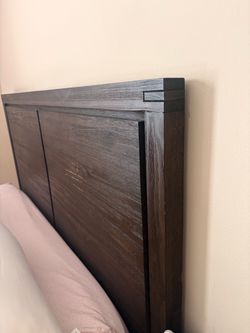 Queen size bedroom set