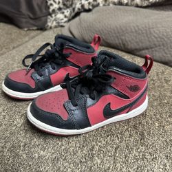 Toddler Jordan 1s 