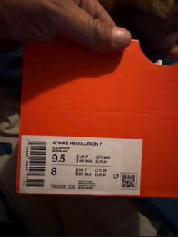 Nike Revolution 7
