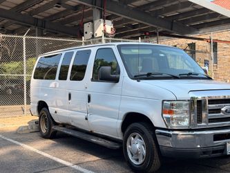 Ford E350 XLT SUPERDUTY