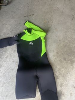 Junior Size 10 Dive Suit 7.0m- New