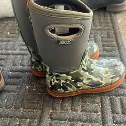Bogs Waterproof Boots Youth 5 Camo