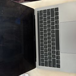 MacBook Pro 13.3  2016