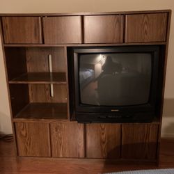 Entertainment center