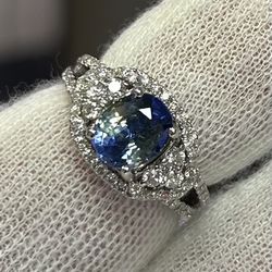 18kt White Gold 2.8 CT Sapphire And 1.5 CT Diamond Ring