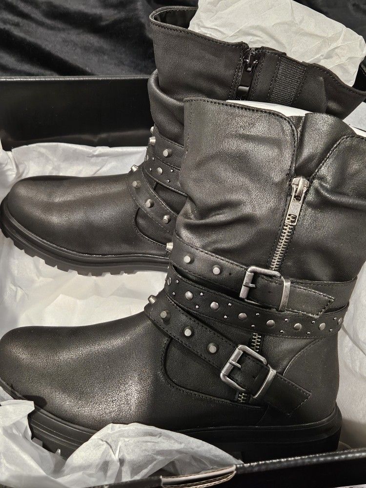 Torrid 7.5 Boots
