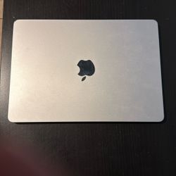 13.6 MacBook Air With M2