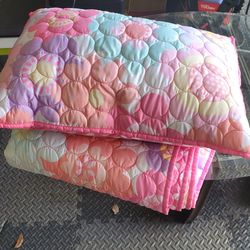 Girls blanket and pillow