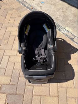 Graco infant car seat
