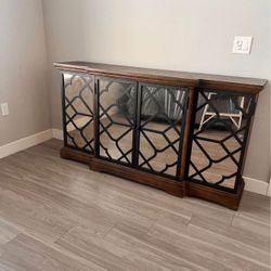 Entrance Table