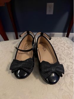 Girls shoes size 11