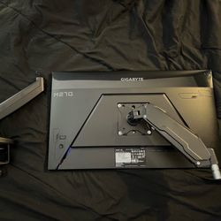 Gigabyte M27Q Monitor 