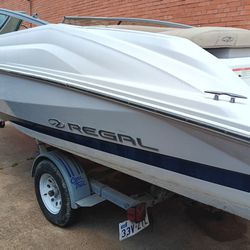 For sale this great boat regal 2019