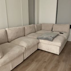 Wide Modular Corner Sectional