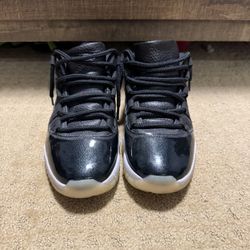 M Size- 8  Jordan 11 low  72-10