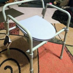 New--  Portable toilet-- Never Used