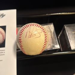 Albert Pujols Autographed Baseball W/ Coa Psa DNA Hologram 