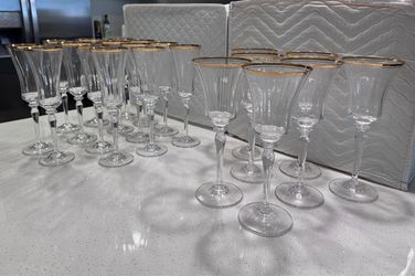 Discontinued - Mikasa Jamestown Gold Crystal