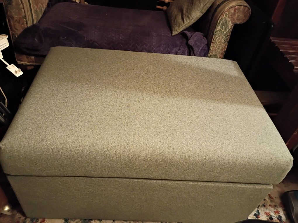 Storage Ottoman