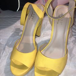 Glaze Yellow Heels
