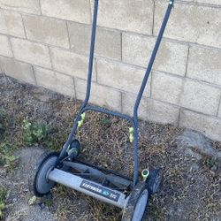 Earthwise Reel Lawn Mower 