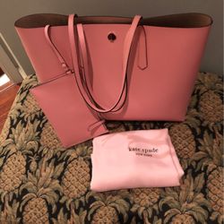 Kate Spade Original Shopper &https://offerup.co/faYXKzQFnY?$deeplink_path=/redirect/ W/tag Firm