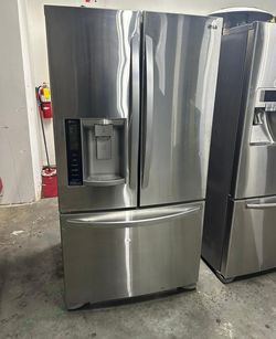 Stainless LG French Door Refrigerator with Water Dispenser