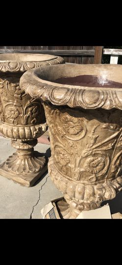 Concrete pots