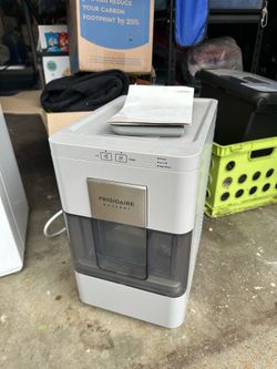 Ice maker