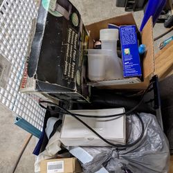 Aquarium Paraphernalia 