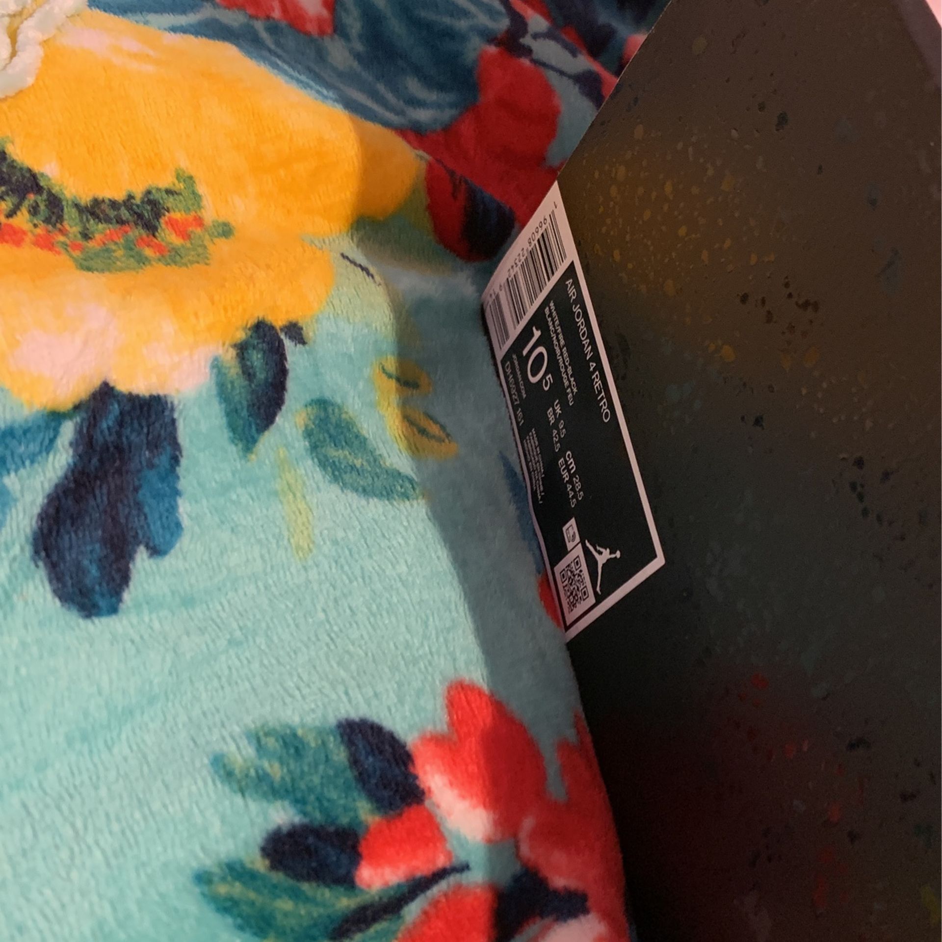 Red Cement 4s Size 10.5 Deadstock