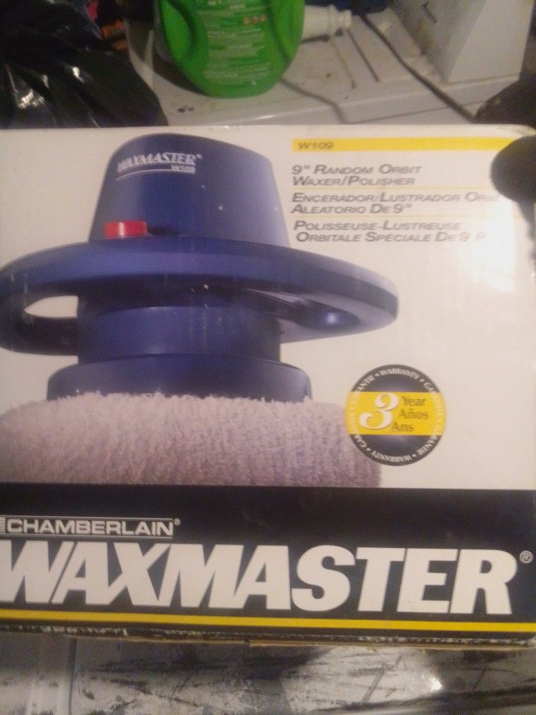 Chamberlain Waxmaster W109 9" Random Orbit Waxer/Polisher.