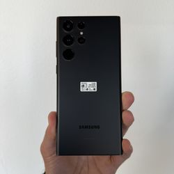 Samsung Galaxy S22 Ultra 5G  · 512GB - Unlocked For Any Company