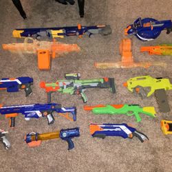 NERF Set - 16 Toys