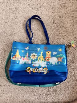CUSTOMIZED Disney Parks Harveys Play in the Park Medium Streamline Tote Seatbelt Bag Mickey