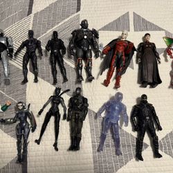 Action Figures 