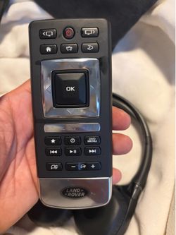 Range Rover head phones