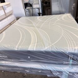 OUTLET SALE💥King mattress Tempurpedic LuxeAdapt medium hybrid 💥