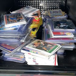 Mystery Pack Of Card (10 Guarenteed, At Least 1 Holo/rookie)