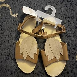 New Girls Size 3 Sandals