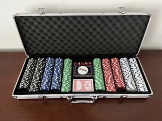 Poker Set in box, dice set also included