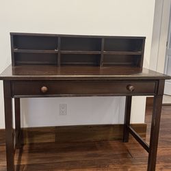 Kids Desk with Hutch