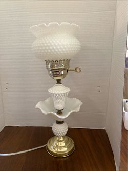 Vintage Hobnail Milk Glass Hurricane Table Lamp w/ Globe Turn Key Switch