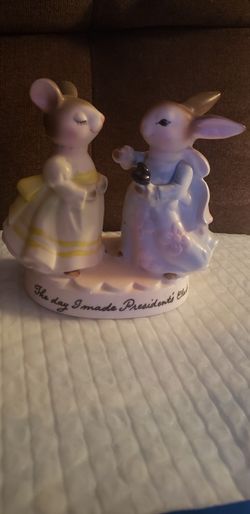 Avons Presidents Club 1980 Figurine
