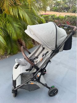 Mamazing travel stroller